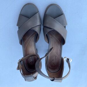 Clarks Artisan Stacked-Heel Sandals GUC